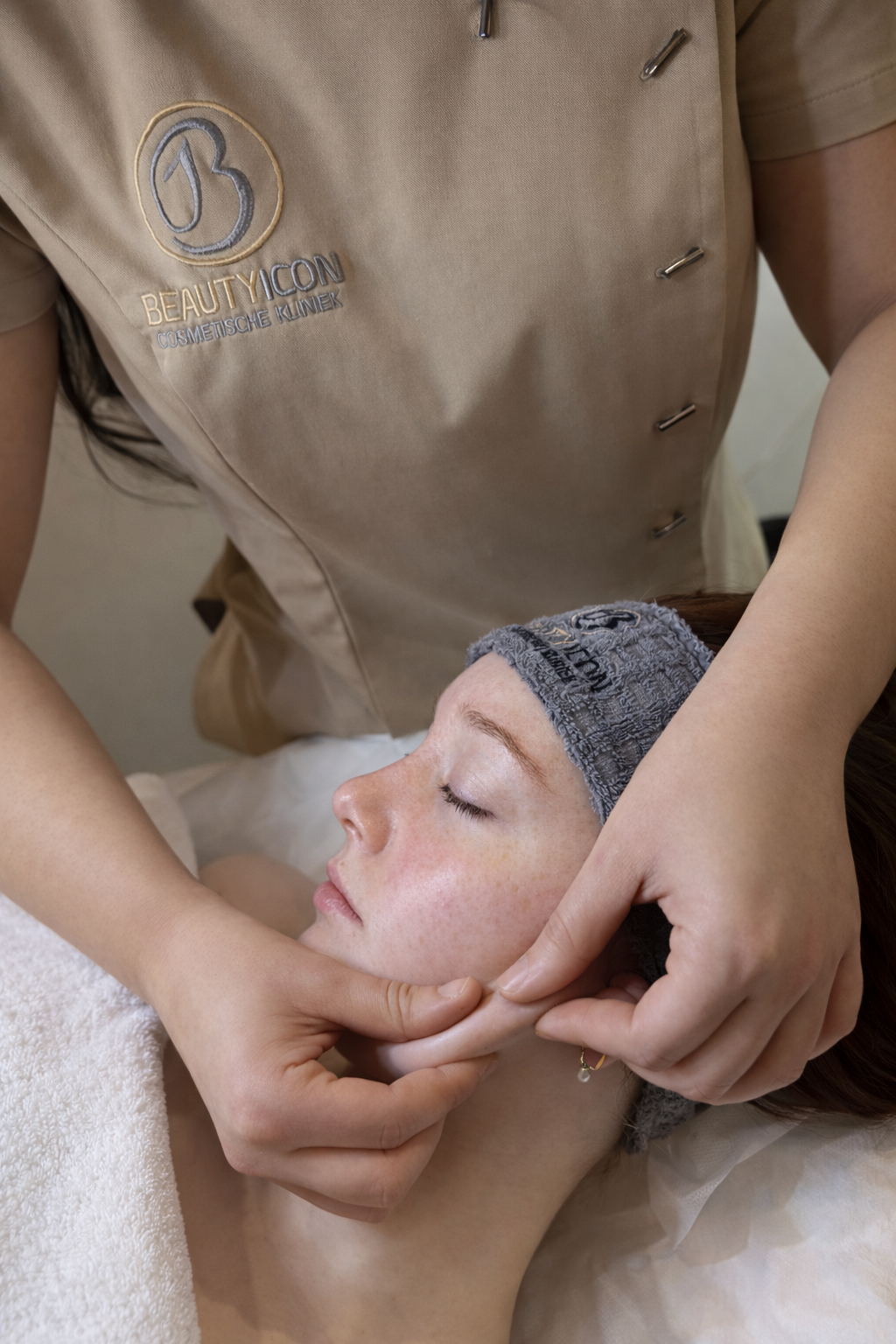 Bindweefsel massage voor huidverstrakking